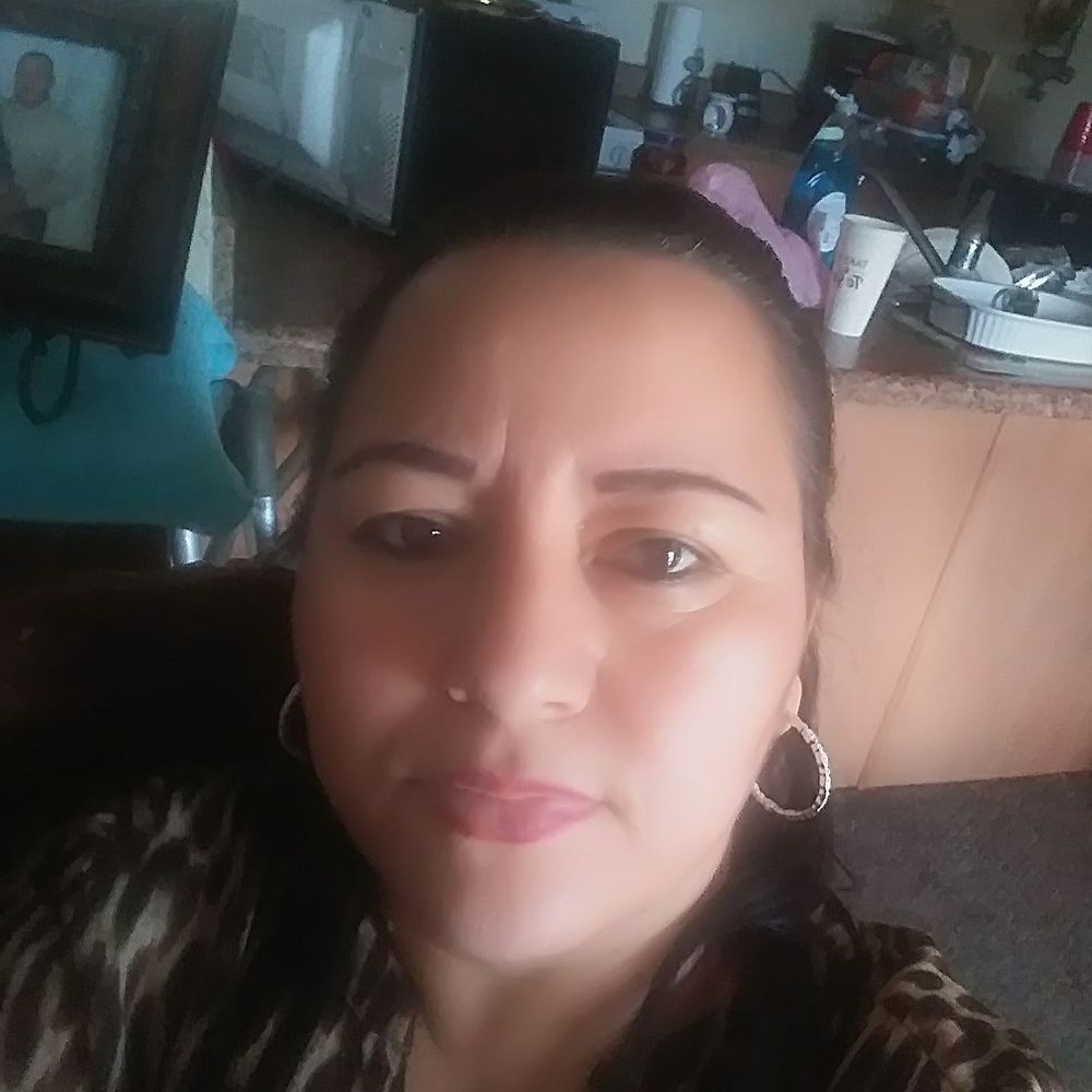 Meet your Posher, Gloria